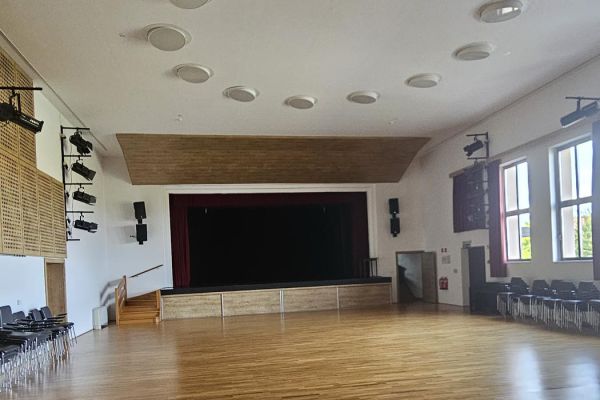 Dvorana v prosvetnem domu Artiče